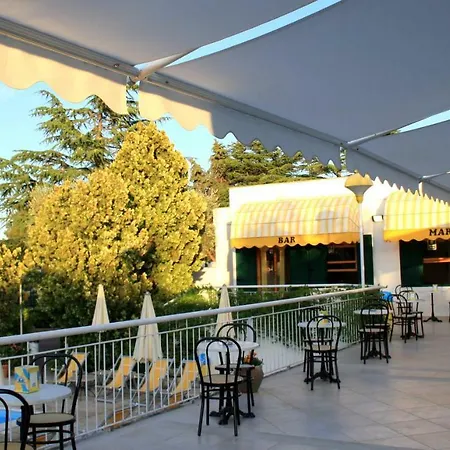 Villaggio Turistico Delfino Semesterpark Vieste